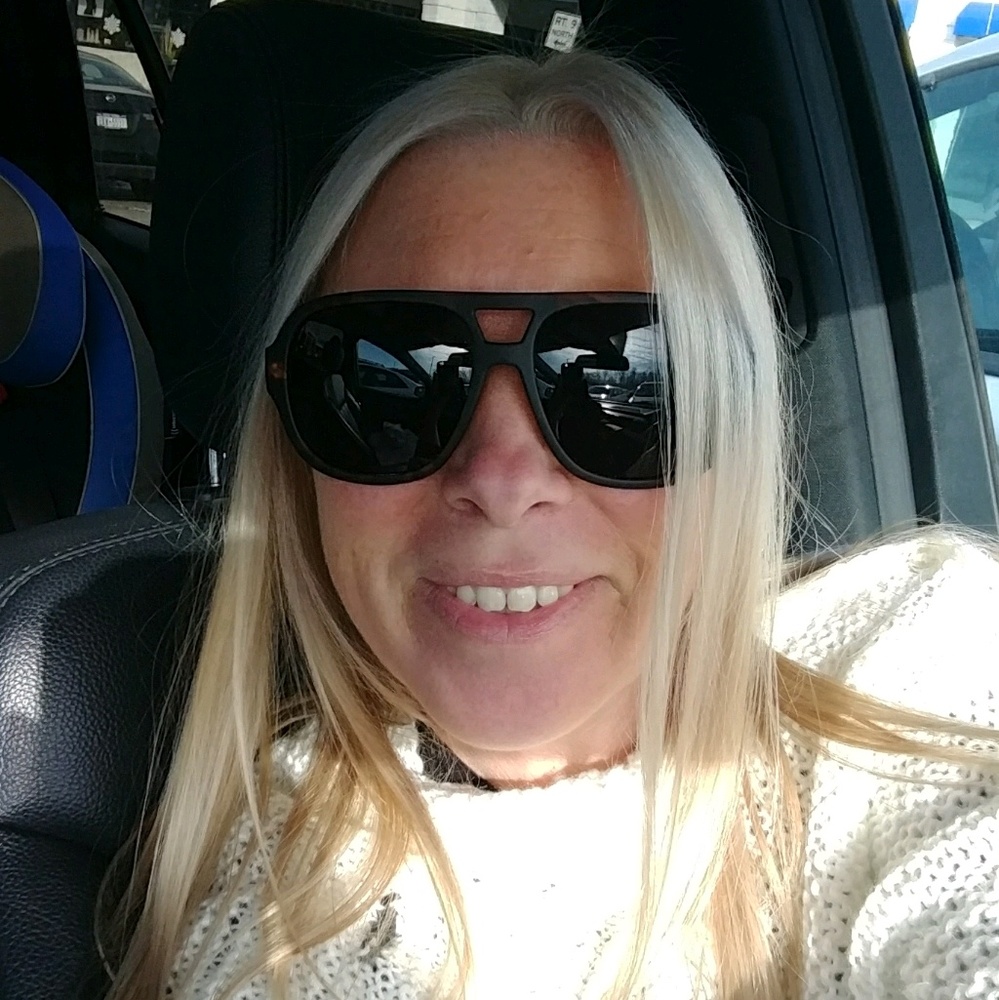 Meet your Posher, Virginia